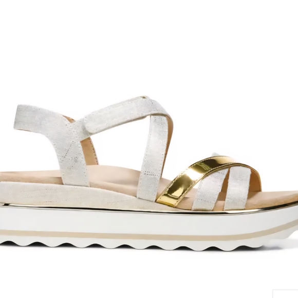 VIONIC Size 6.5 Women's Gold and Cream Sandal - Picture 2 of 7